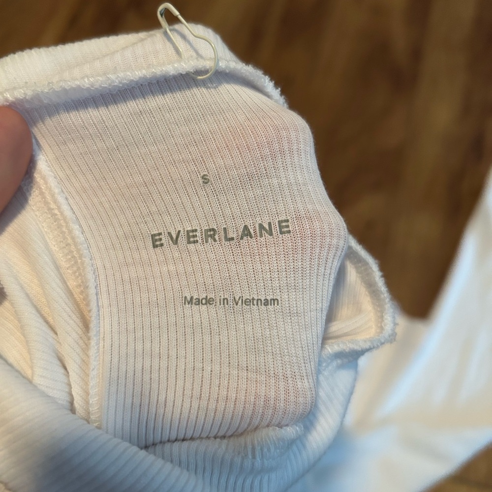 Bundle E new items (350$) - Picture 6 of 9